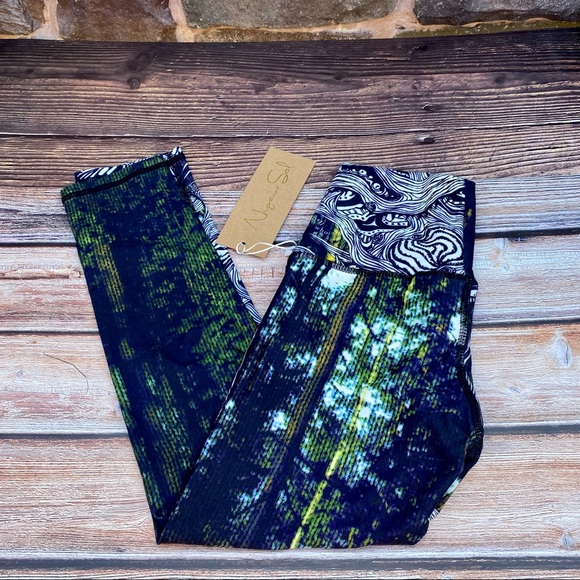 ✨VINTAGE NIYAMA SOL HOMEGROWN BEACHCOMBER 7/8 LEGGING NWT XS - Picture 7 of 10